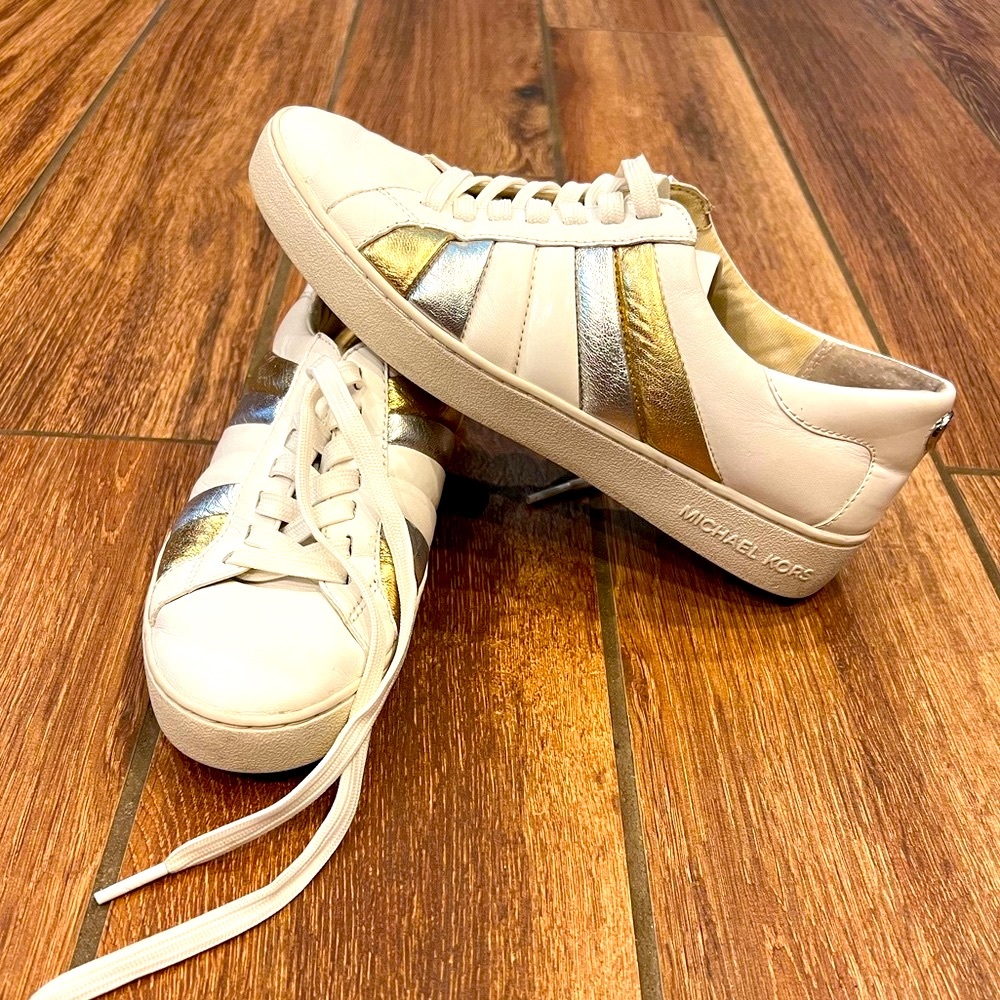 Michael Kors Low Top Sneakers